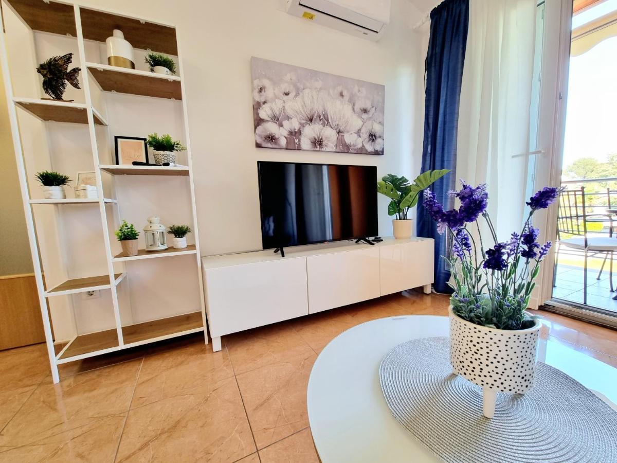 App Oleander Apartamento Umago Exterior foto